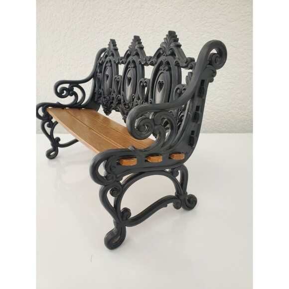 VINTAGE TOY 1988 BURWOOD PLASTIC MINI 12 3/4" WIDE VICTORIAN DOLL BENCH FLAW SEE - Picture 3 of 8